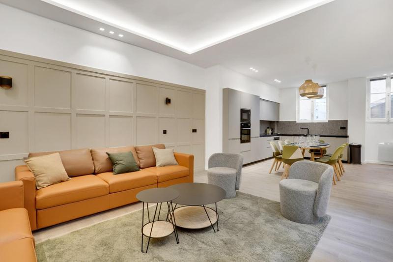190 Fontaine - Superb In Paris. Apartment *